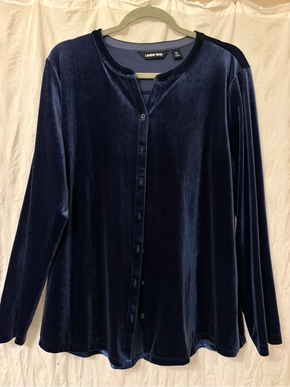 Jewel End sapphire blue velvet button down blouse from Lands’ End. Size XL.